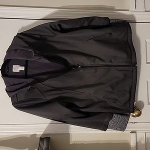 🔥$10 SALE🔥SALE LIVI active plus size active jacket. Size 22/24